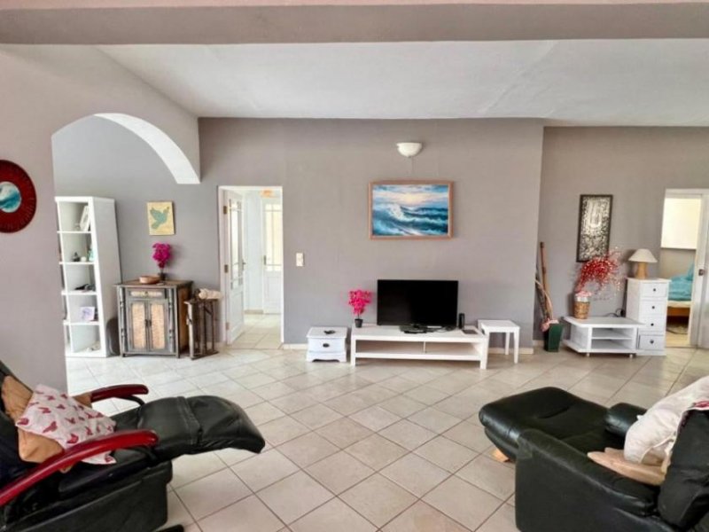 Lagkada bei Makry Gialos MIT BESICHTIGUNGSVIDEO! Kreta, Makry Gialos: 4-Zimmer-Erdgeschosswohnung in Strandnähe zu verkaufen Wohnung kaufen